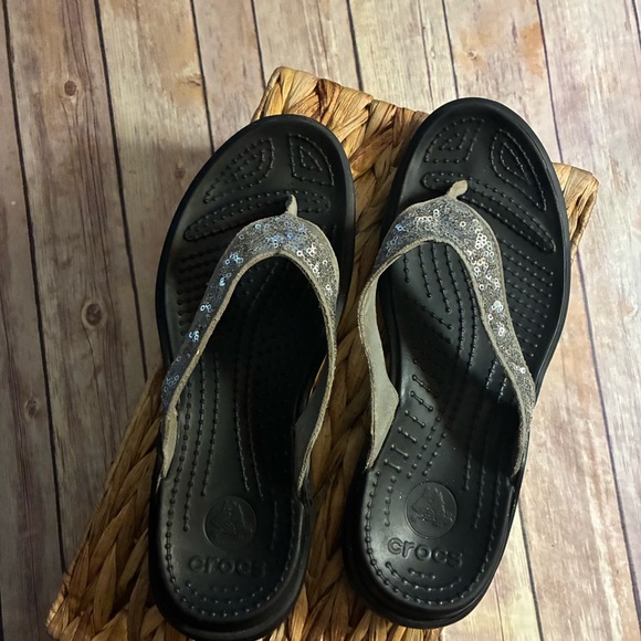 💖CROCS Flip Flops💖 - Picture 2 of 4